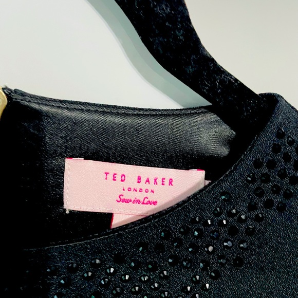 Size xs short jump suit - Picture 5 of 5